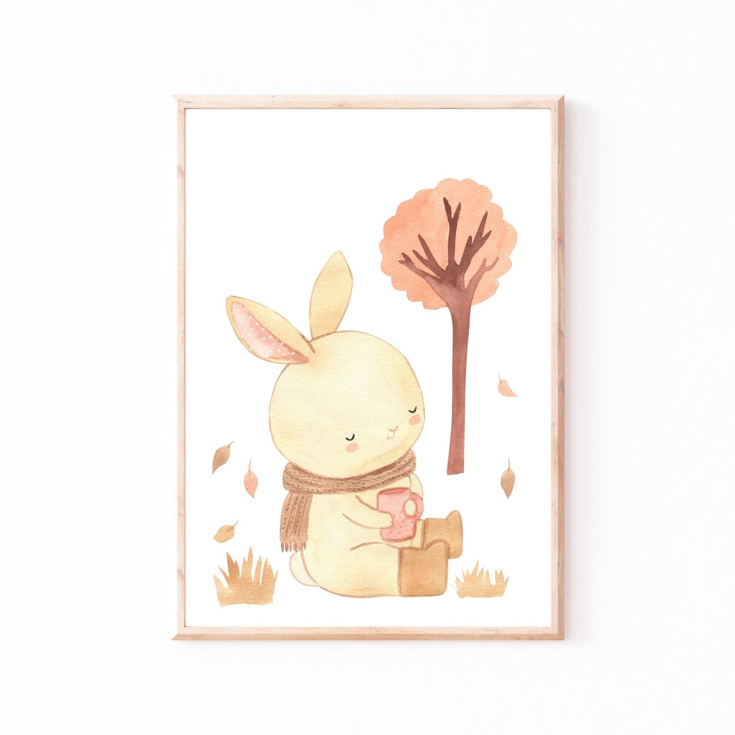 Poster Hase mit Tee & Herbstlaub A4 & A3: Aquarell Hase, der eine Tasse hält, auf hochwertigem, stabilem 300g Naturpapier (matt) gedruckt. Gerahmt