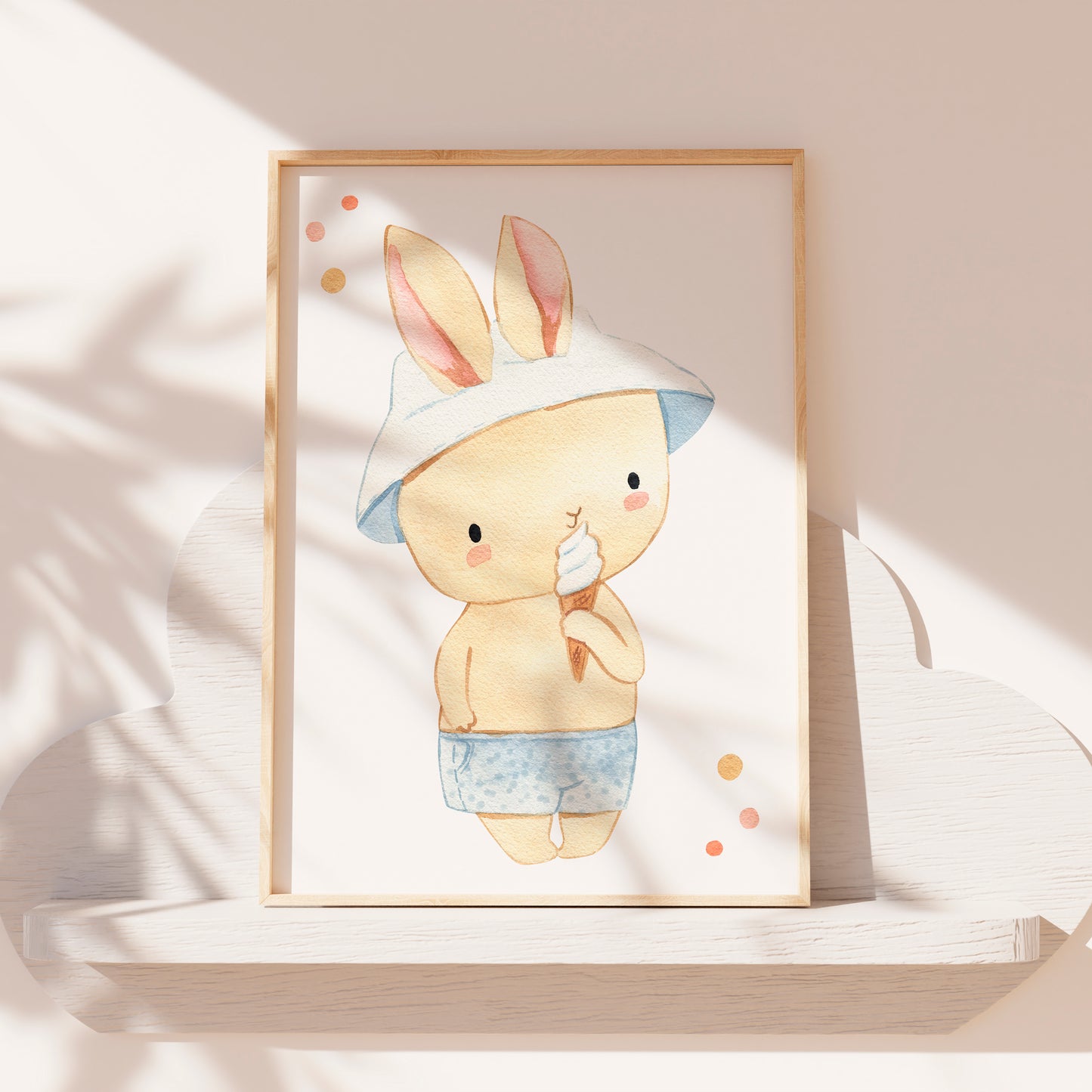 Poster Hase mit Eis A4 & A3: Ein niedliches Poster mit einem süßen Hasen, ideal für Kinderzimmerdeko. Gedruckt auf hochwertigem, mattem 300g Naturpapier.