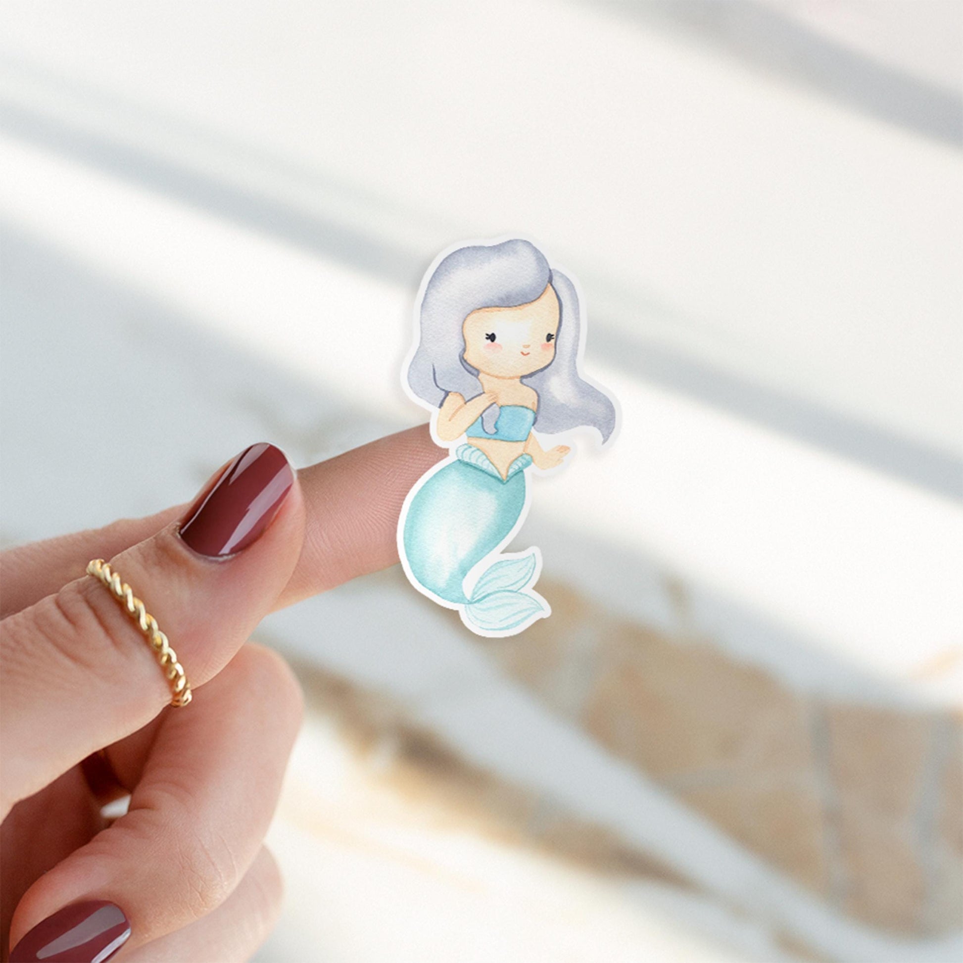 Finger mit Sticker Meerjungfrau grau in Pastelltönen, handgemalt und spritzfest, ideal für Bullet Journals oder Handyhüllen.