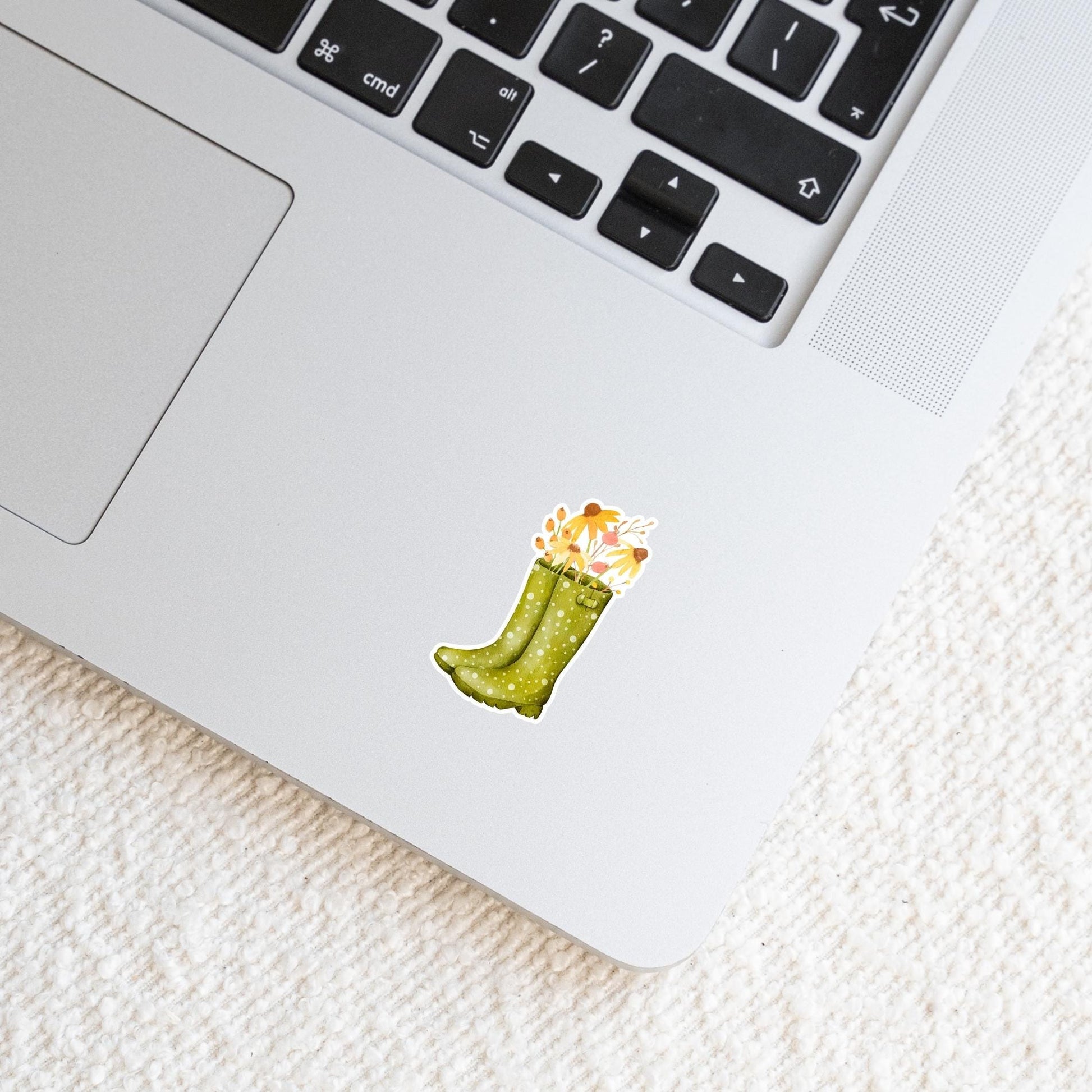 Sticker Herbstblumen auf Laptop, handgemalt, spritzfest. Verleiht Geräten individuellen Look. Ideal für Bullet Journals, Schulhefte und Bastelprojekte.