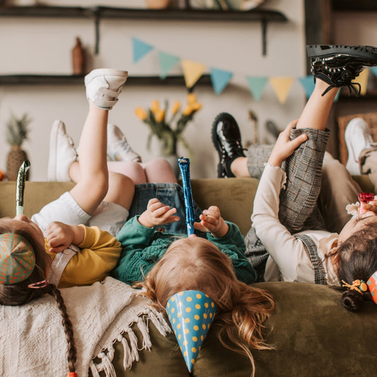 Kindergeburtstag stressfrei planen: Tipps für entspannte Eltern und glückliche Kinder