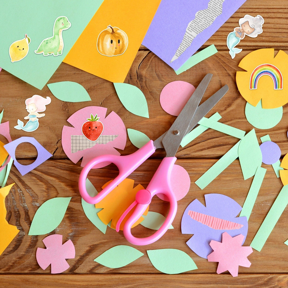 Kreative DIY-Ideen mit Stickern für Kinder: Alltagsgegenstände gestalten