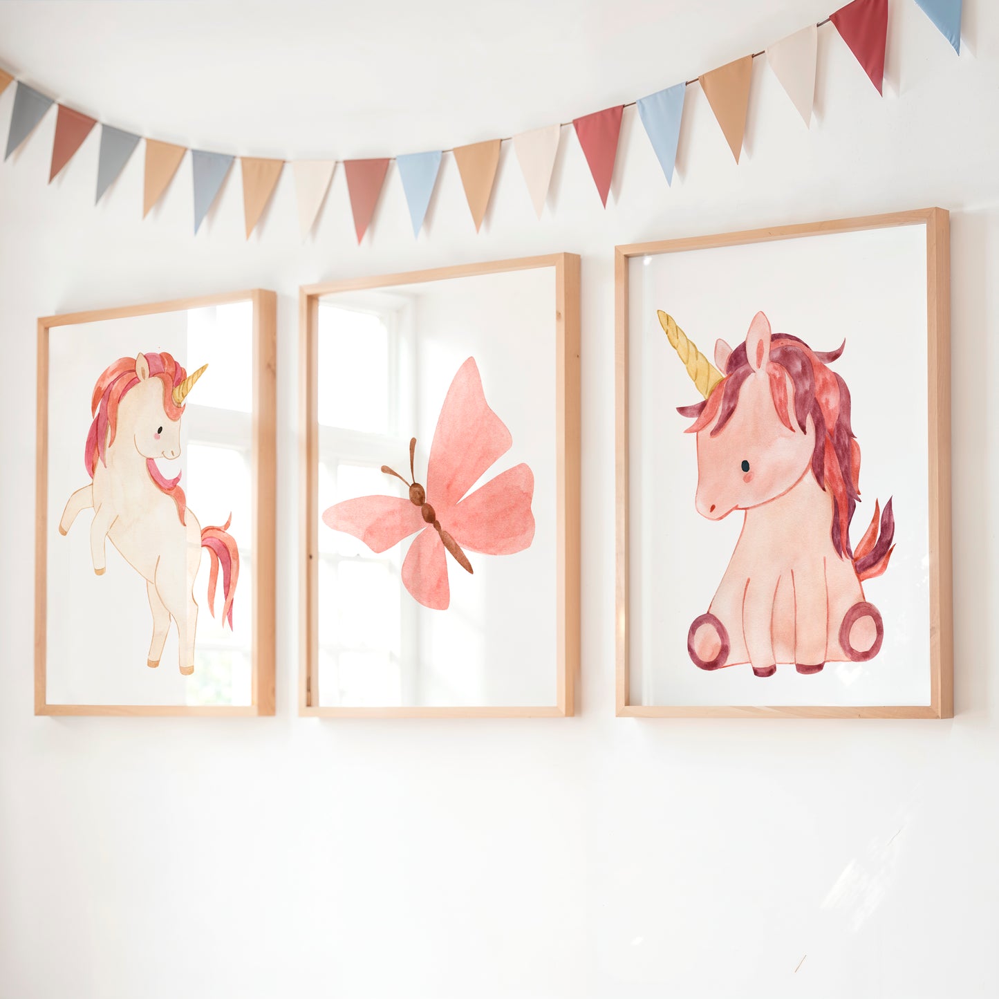 Posterset Einhorn und Schmetterling A4 & A3