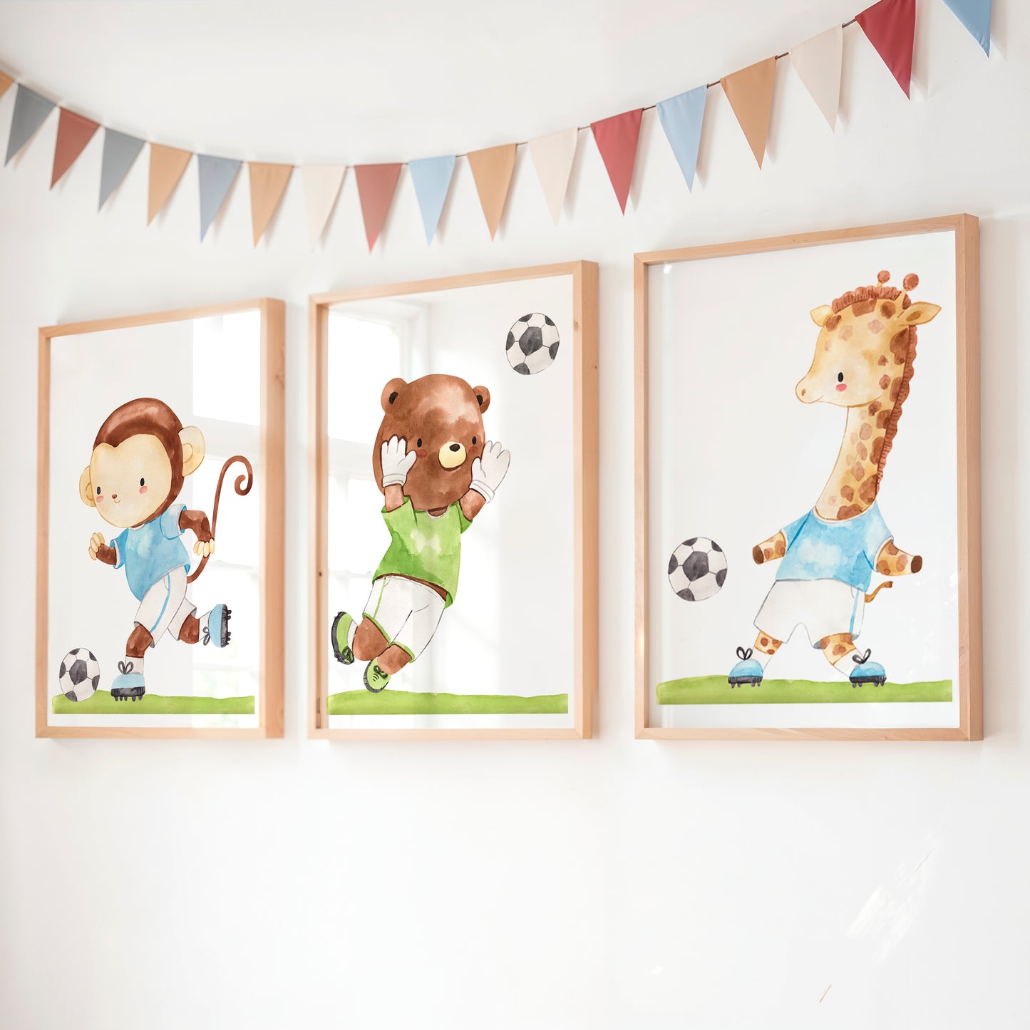 Posterset Fußball Löwe, Koala, Giraffe A4 & A3