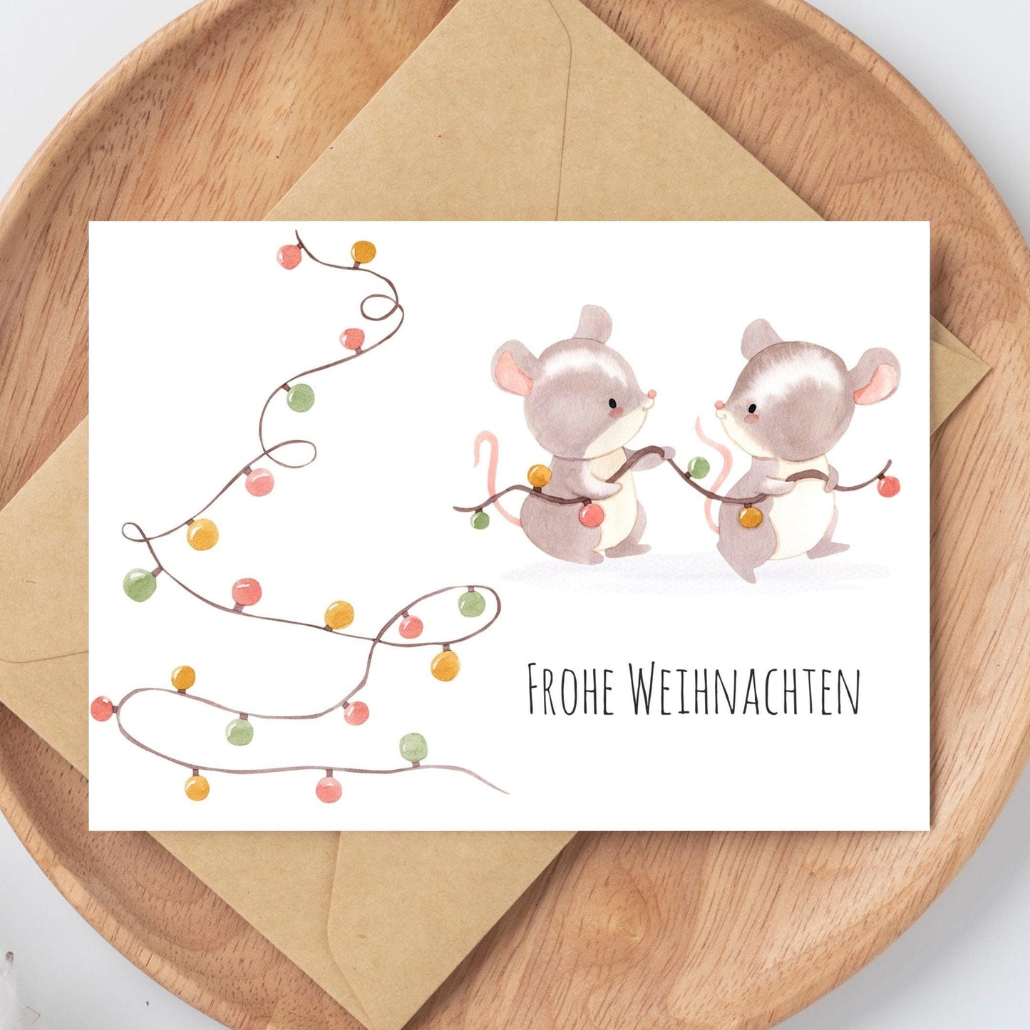 Weihnachtskarte Mäuse & Lichterketten Frohe Weihnachten A6, zwei Mäuse mit Lichterketten in Aquarell auf hochwertigem Naturpapier, perfekt für Weihnachtsgrüße.