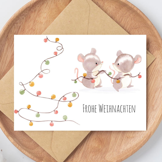 Weihnachtskarte Mäuse & Lichterketten Frohe Weihnachten A6, zwei Mäuse mit Lichterketten in Aquarell auf hochwertigem Naturpapier, perfekt für Weihnachtsgrüße.