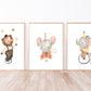 Poster Bär auf Einrad A4 & A3: Aquarell, Bär, der auf einem Einrad jongliert. Ideal als Kinderzimmerdeko oder Geschenk, gedruckt auf hochwertigem 300g Naturpapier.