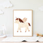 Poster Einhorn mit Flügeln A4 & A3: Ein Boho-Poster zeigt ein geflügeltes Einhorn, perfekt für das Kinderzimmer, auf hochwertigem, mattem Naturpapier gedruckt.