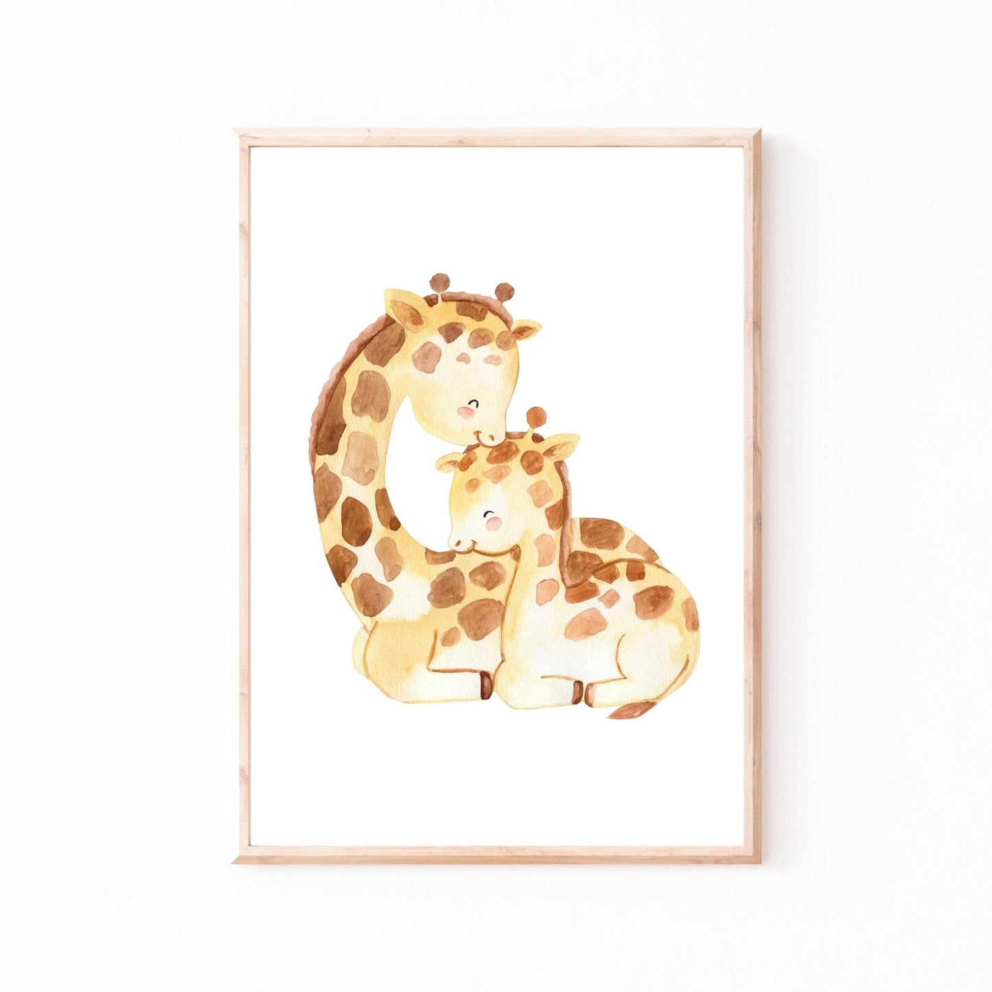 Poster Papa/Mama Giraffe und Baby A4 & A3: Ein handgemaltes Aquarell von zwei Giraffen, groß und klein, ideal als Kinderzimmerdeko auf hochwertigem, mattem Naturpapier.