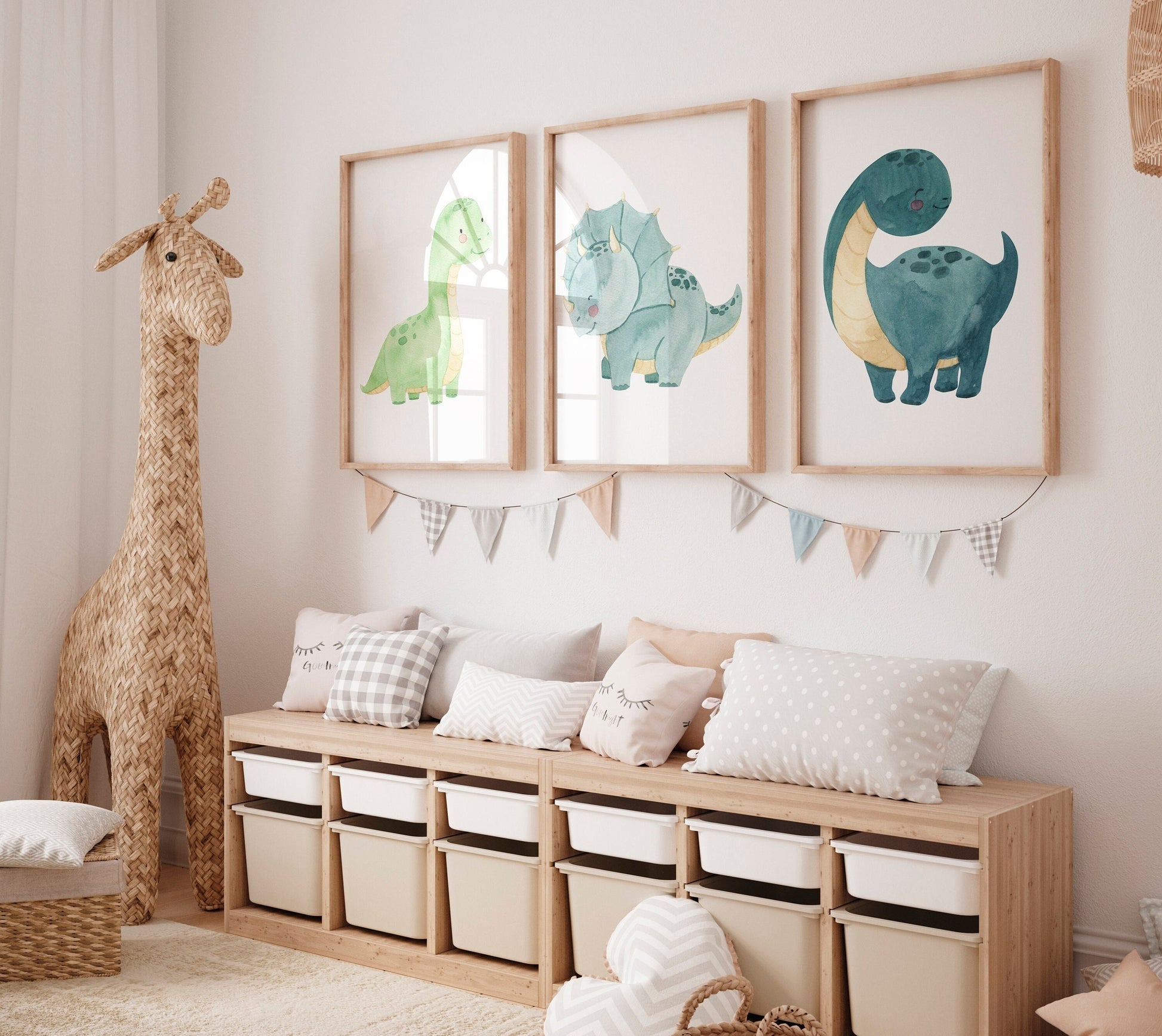 Posterset Dinosaurier A4 & A3: Kinderzimmerdeko mit handgemalten Dinosaurier-Postern, auf hochwertigem Naturpapier gedruckt, ideal als Geschenk.