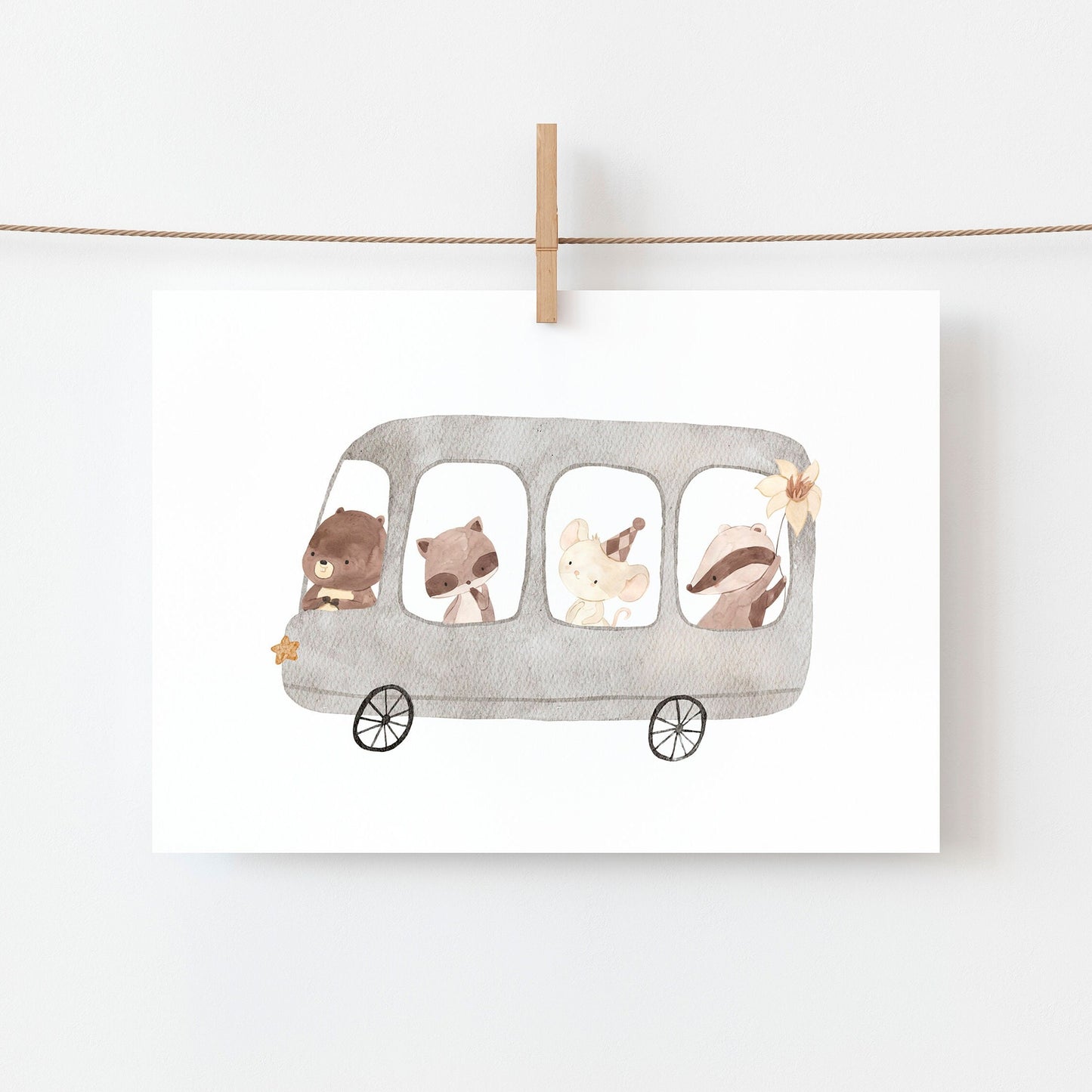 Karte Reisebus der Tiere A6: Handgefertigte Geburtstagskarte mit Aquarellzeichnung von Tieren in einem Bus, ideal für Kindergeburtstage. Gedruckt auf hochwertigem, stabilem 300g Naturpapier.