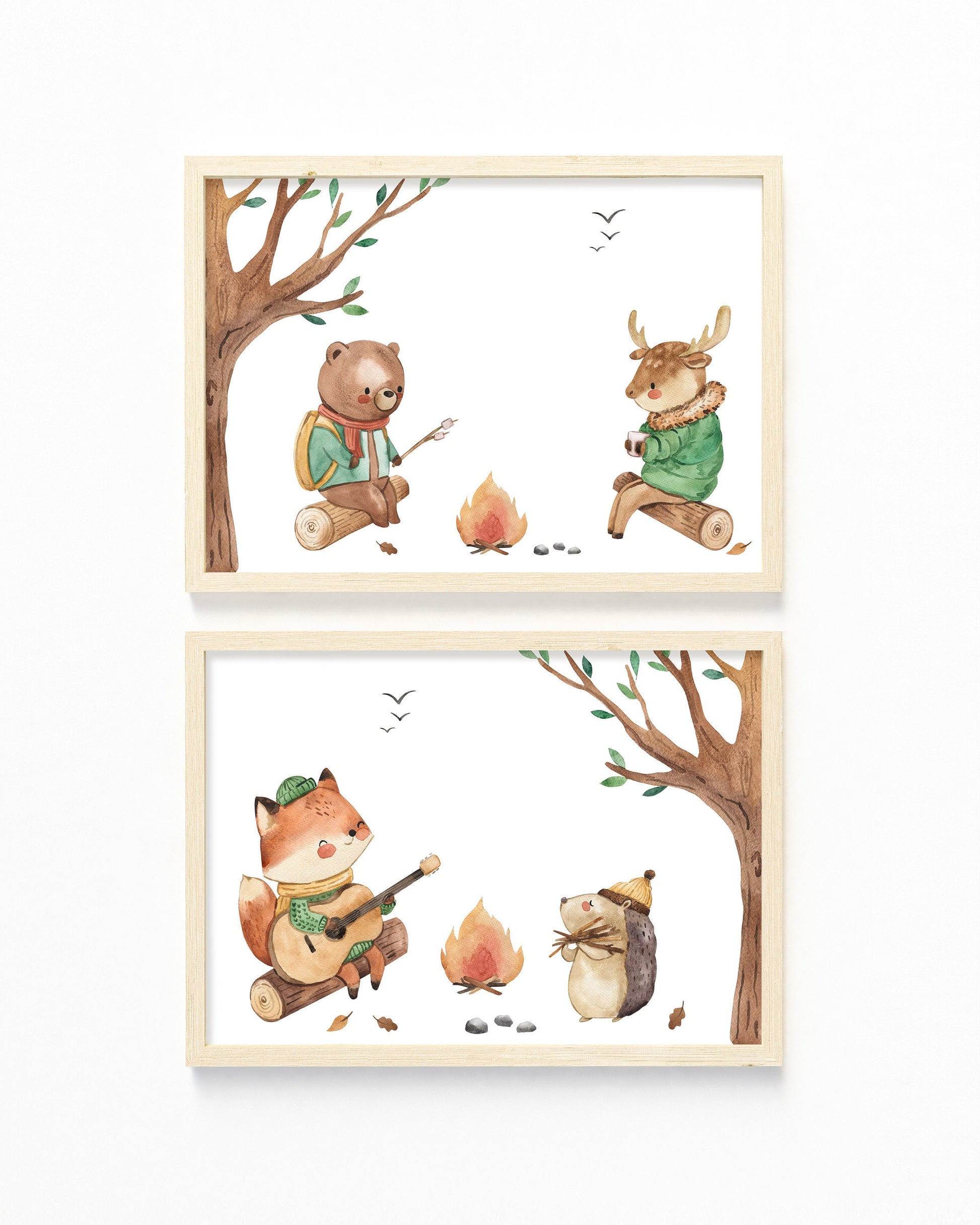 Poster Lagerfeuer Bär und Hirsch A4 & A3 zeigt ein Aquarell von Fuchs, Igel, Bär und Hirsch am Lagerfeuer, ideal als Kinderzimmerdekoration und Geschenk.