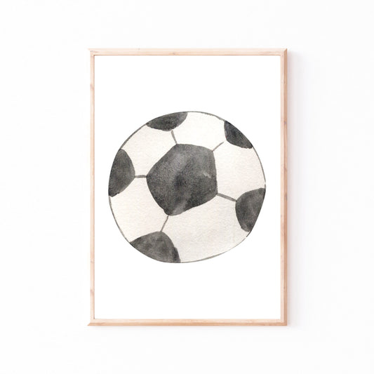 Fußball-Poster A4 & A3: Schwarz-weißes Fußballmotiv auf hochwertigem, mattem 300g Naturpapier. Perfekt für das Kinderzimmer, verfügbar in zwei Größen.