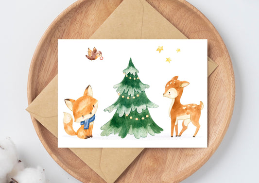 Weihnachtskarte Reh & Fuchs A6 mit Aquarellillustrationen von einem Baum, Fuchs und Reh auf hochwertigem Naturpapier, perfekt für Weihnachtsgrüße.