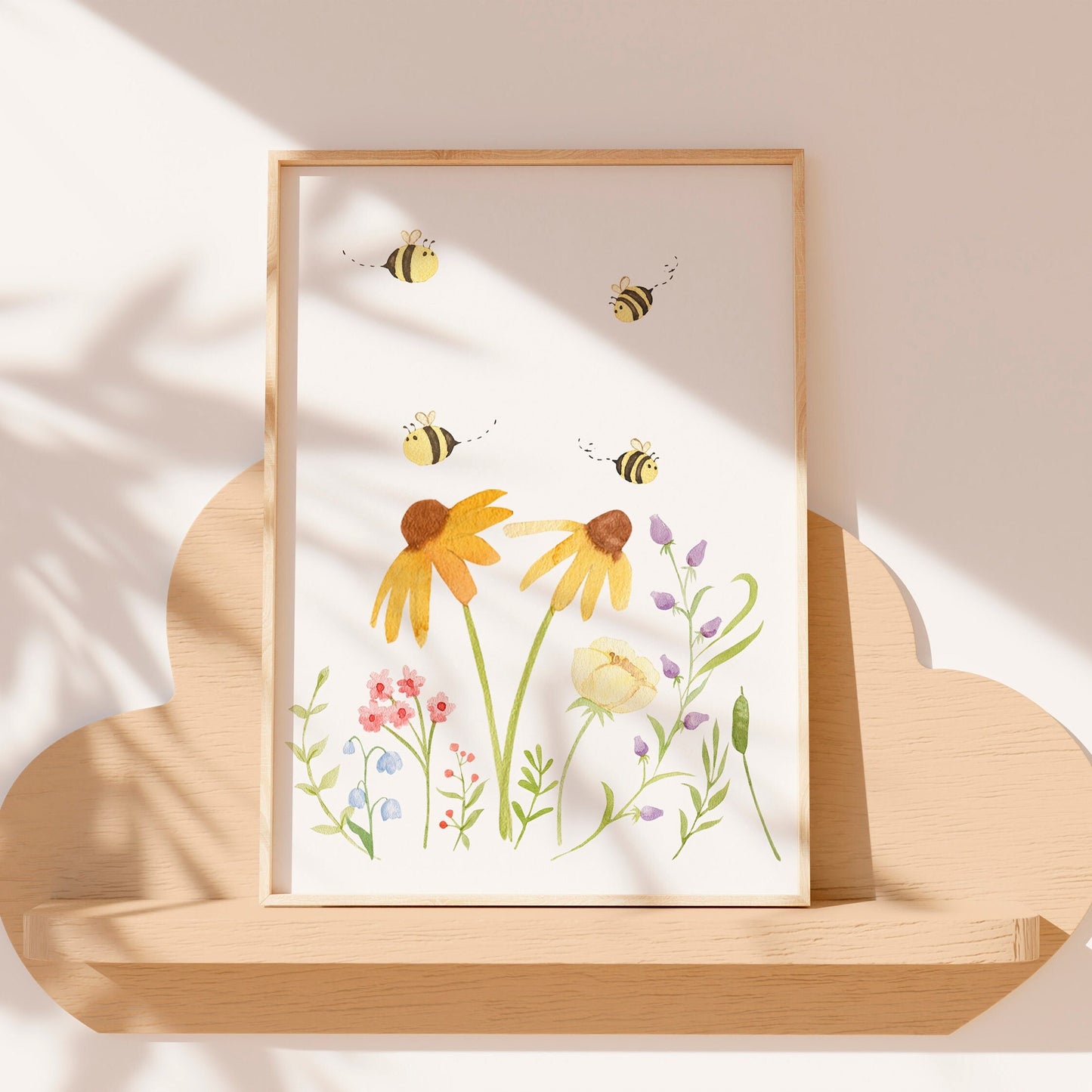 Poster Wildblumen und Bienen A4 & A3: Ein handgemaltes Poster mit Blumen und Bienen, ideal als Kinderzimmerdeko oder Geschenk, gedruckt auf hochwertigem Naturpapier.