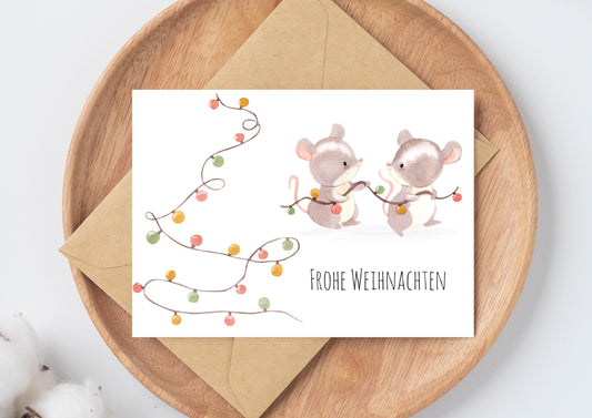 Weihnachtskarte Mäuse & Lichterketten Frohe Weihnachten A6, zwei Mäuse mit Lichterketten in Aquarell auf hochwertigem Naturpapier, perfekt für Weihnachtsgrüße.