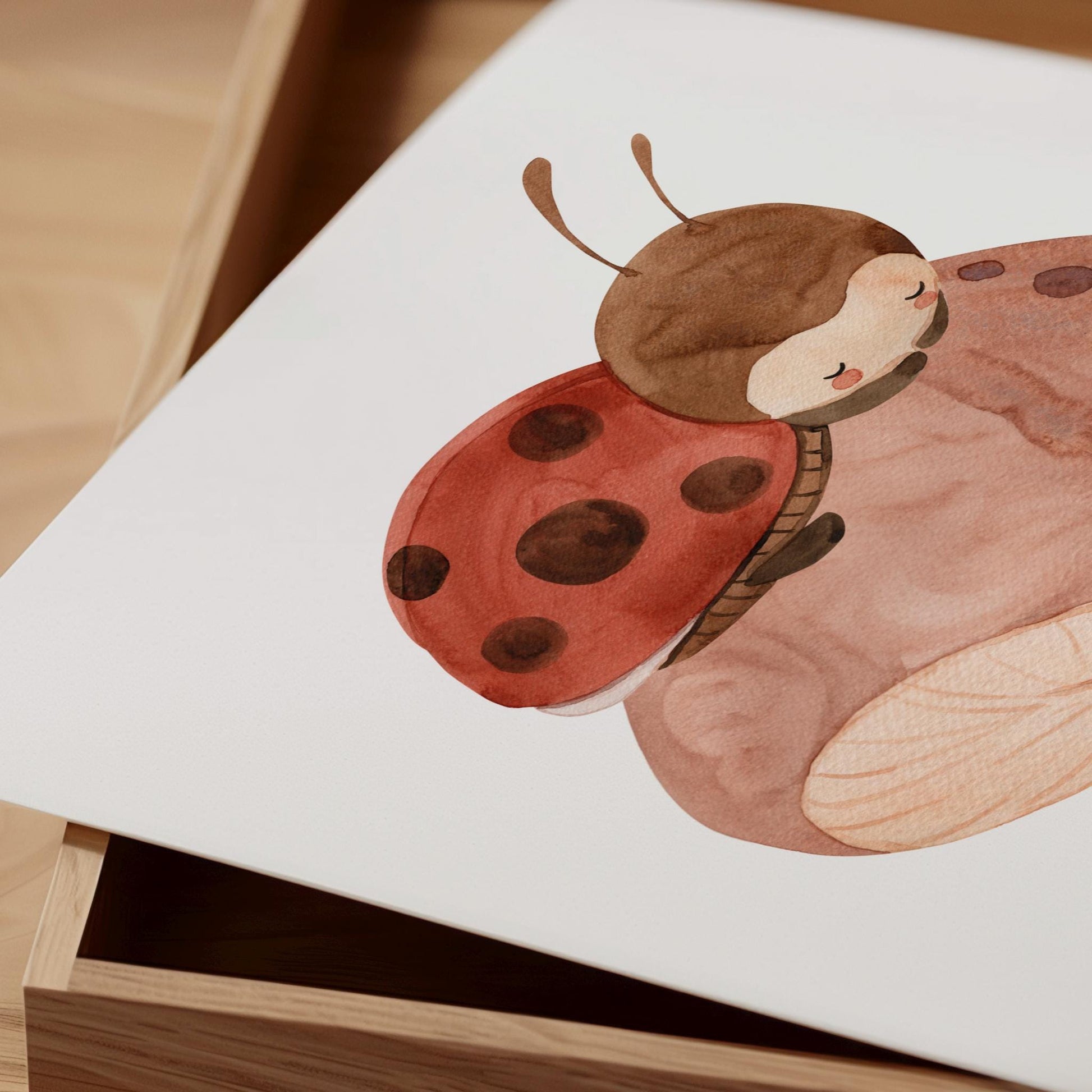 Namensposter personalisiert 3er Set Marienkäfer: Aquarell-Motiv mit Marienkäfer auf Steinen, perfekt als Kinderzimmer-Deko oder Geschenk zur Geburt, Taufe und Geburtstag.